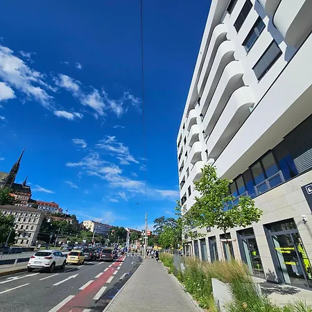 Calmora Premium Free Parking Balcony Nespresso Opticka Wifi Brünn